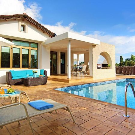 Villa Merry Agia Napa Buitenkant foto