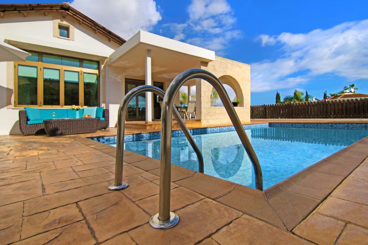 Villa Merry Agia Napa Buitenkant foto