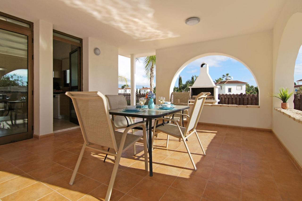 Villa Merry Agia Napa Buitenkant foto