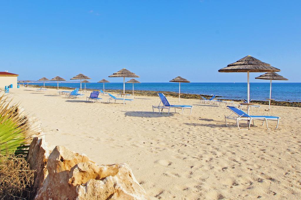Villa Merry Agia Napa Buitenkant foto